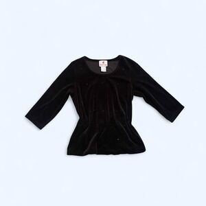 Black vintage velvet top size M by Quacker Factory